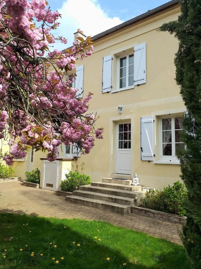 Square-bnb - Appartement avec jardin à 10 min de Disneyland Montévrain Extérieur photo